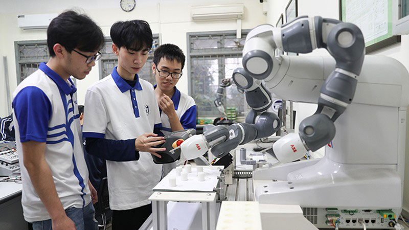 Đầu tư phát triển khoa học - công nghệ đúng hướng