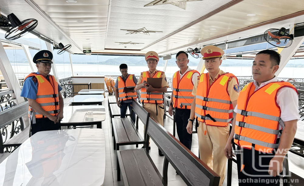 Tăng cường giải pháp bảo đảm an toàn giao thông đường thủy nội địa