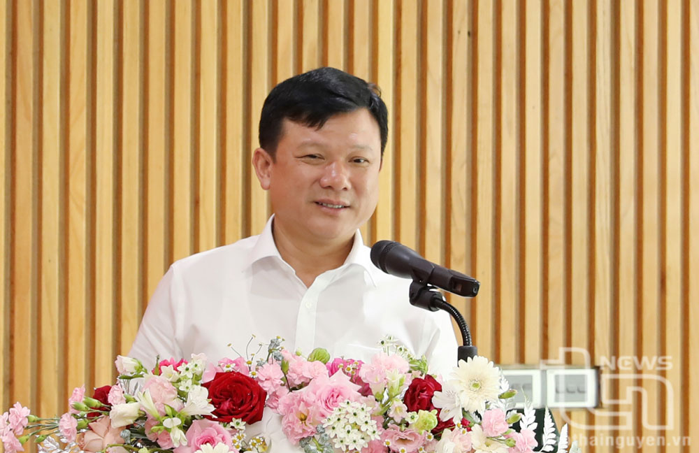 Lãnh đạo Đại học Thái Nguyên phát biểu.