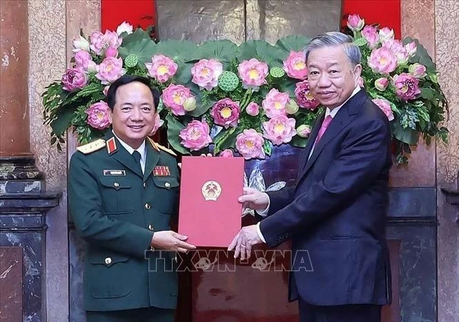 Lễ trao Quyết định của Chủ tịch nước bổ nhiệm Chủ nhiệm Tổng cục Chính trị Quân đội nhân dân Việt Nam