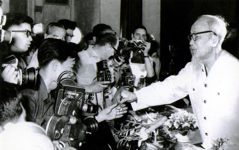 Chủ tịch Hồ Chí Minh - Người sáng lập và rèn luyện nền báo chí cách mạng Việt Nam