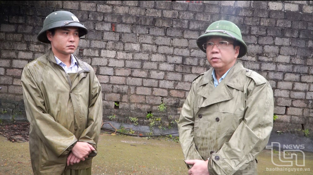 Đồng chí Phó Chủ tịch Thường trực UBND tỉnh Nguyễn Thanh Bình kiểm tra tại tình hình lụt bão tại xã Bình Sơn (TP. Sông Công); Thịnh Đức và khu vực cầu Bến Tượng (TP. Thái Nguyên)