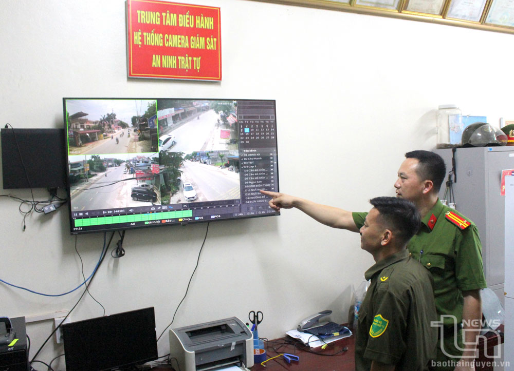 Hiện nay, trên địa bàn xã Điềm Thụy (Phú Bình) đã lắp đặt gần 50 camera an ninh, kết nối với máy chủ tại trụ sở Công an xã.
