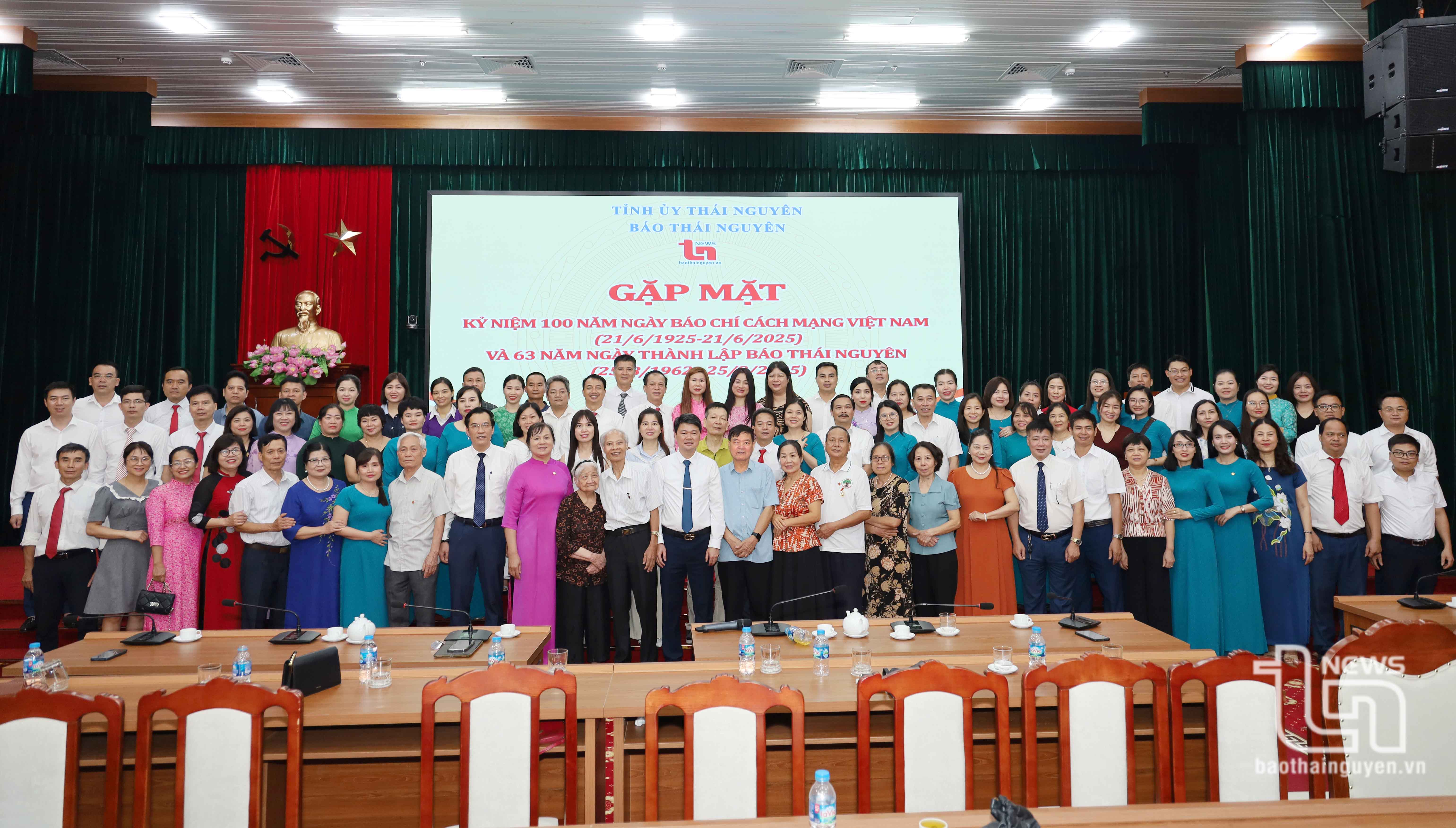 Báo Thái Nguyên tổ chức gặp mặt kỷ niệm 100 năm Ngày Báo chí cách mạng