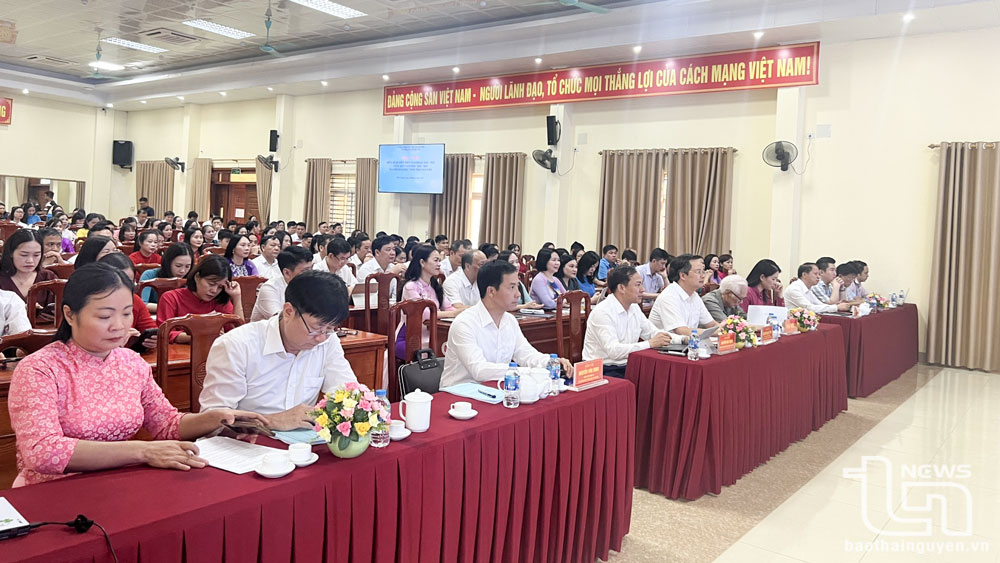Các đại biểu tham dự Hội nghị