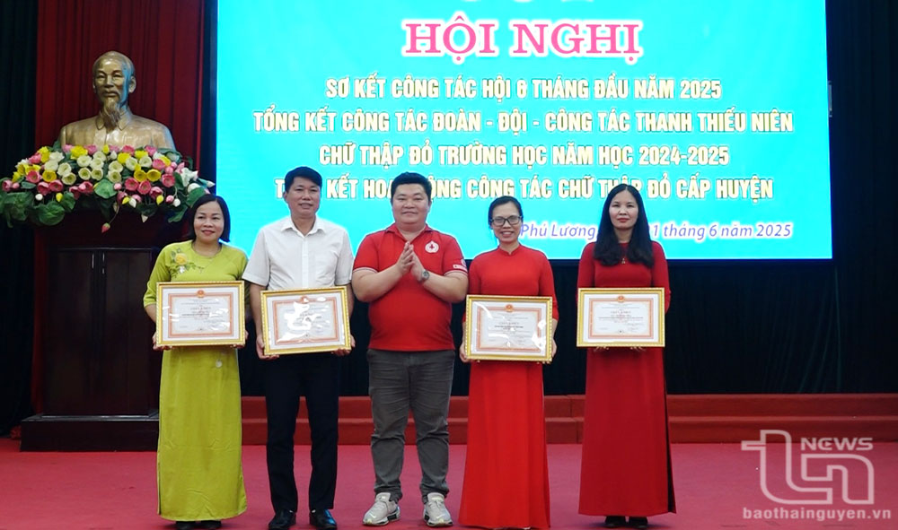 Phú Lương: Gần 4.800 lượt người được giúp đỡ qua các phong trào