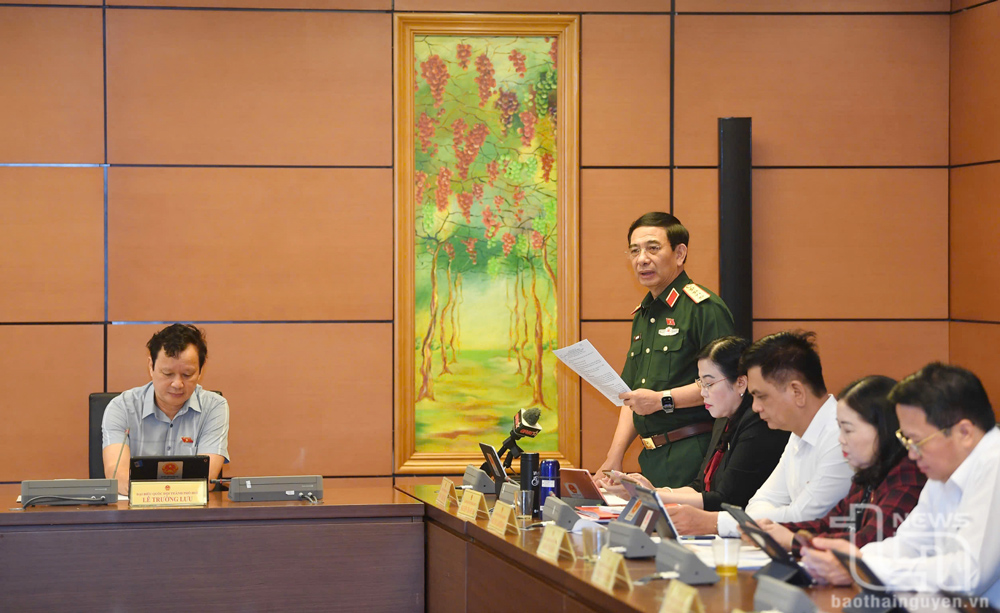 Kỳ họp thứ 9, Quốc hội khóa XV: Thảo luận tại tổ về 3 nội dung