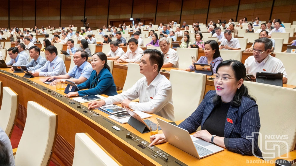 Quốc hội thông qua Nghị quyết về sắp xếp đơn vị hành chính cấp tỉnh, cả nước còn 34 tỉnh, thành