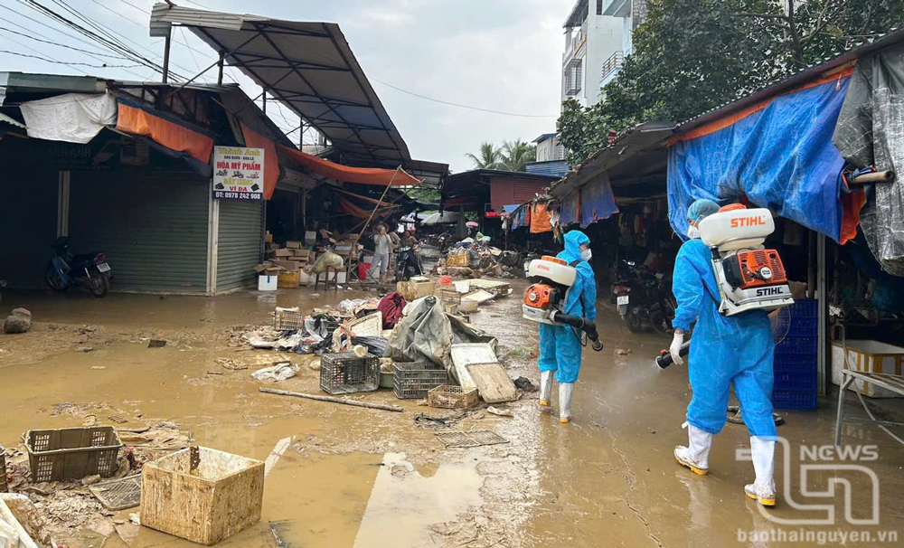 Ngăn dịch bệnh sau mưa lũ: Trách nhiệm của cả cộng đồng