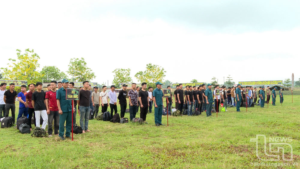 Khai mạc tập trung quân nhân dự bị huyện Phú Bình ở trạng thái sẵn sàng chiến đấu cao.