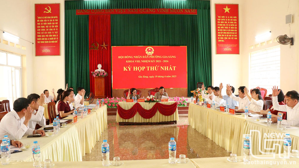 Kỳ họp thứ nhất HĐND phường Gia Sàng.