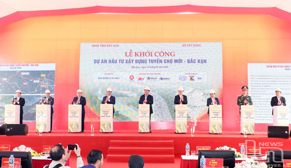 Khởi công Dự án đầu tư xây dựng tuyến cao tốc Chợ Mới - Bắc Kạn. Ảnh: Mạnh Hùng