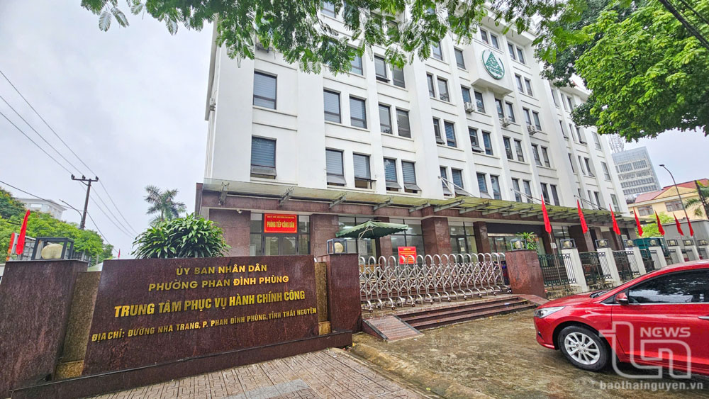 Trung tâm Phục vụ hành chính công của phường Phan Đình Phùng mới tại đường Nha Trang (Bộ phận Tiếp nhận và trả kết quả của UBND TP. Thái Nguyên cũ).