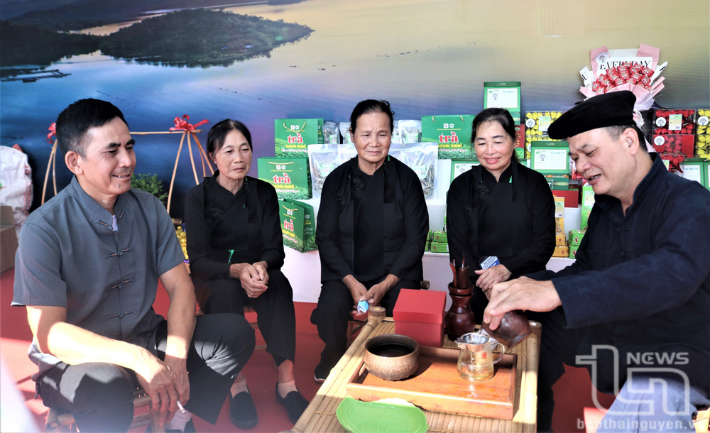 Yêu thương để kiến tạo hạnh phúc