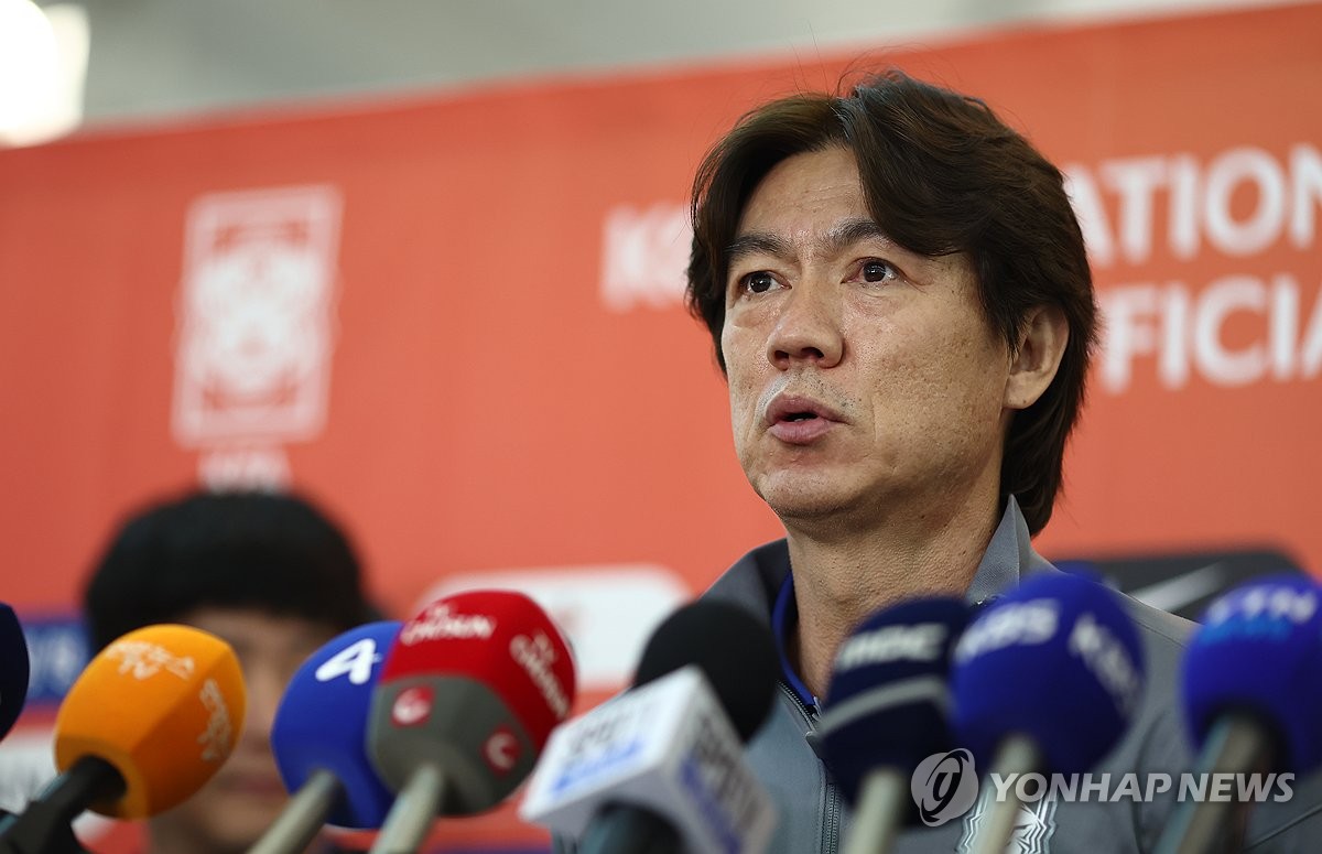 HLV Hàn Quốc thận trọng sử dụng Son Heung-min khi chỉ còn 2 trận vòng loại World Cup 