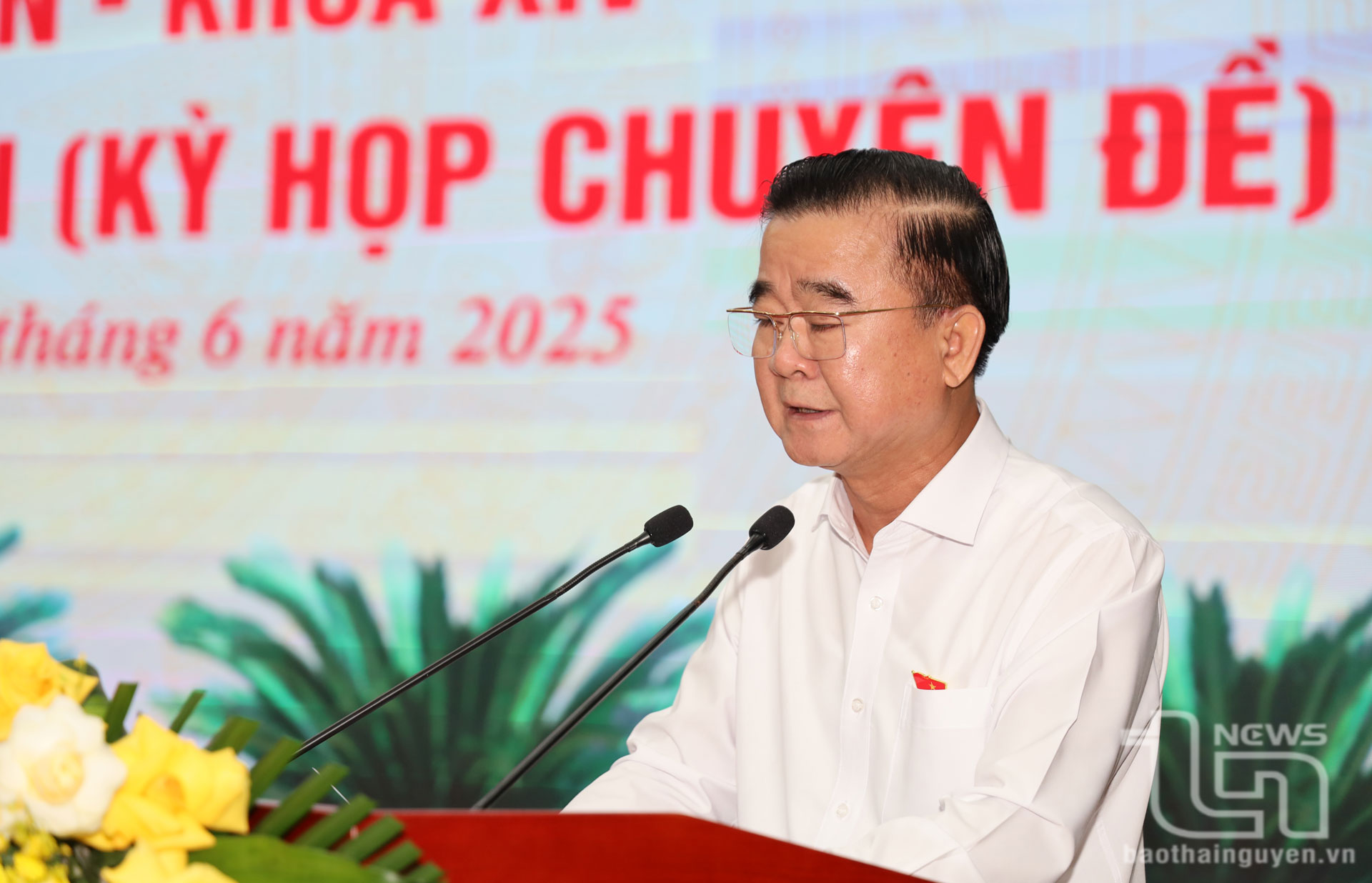 Đồng chí Đỗ Đức Công, Ủy viên Ban Thường vụ Tỉnh ủy, Phó Chủ tịch Thường trực HĐND tỉnh Thái Nguyên, phát biểu tại Kỳ họp.