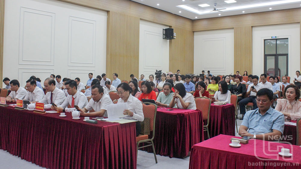 Các đại biểu tham dự Hội nghị.