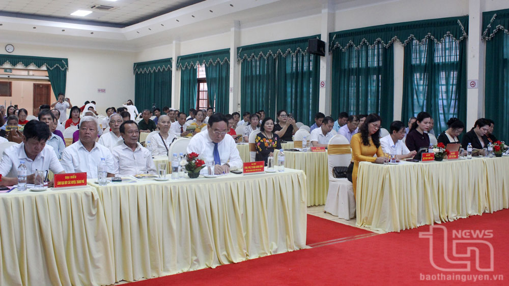 Các đại biểu dự Hội nghị.