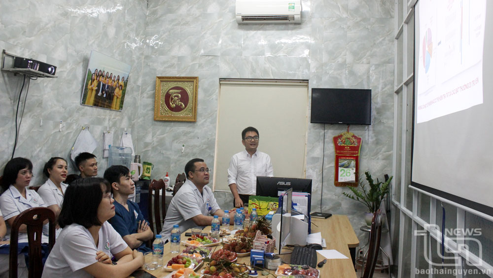 Bác sĩ Trường Đại học Y Hà Hội cập nhật thông tin mới nhất về xét nghiệm gen và hiện tượng bất thường di truyền ở thai nhi cho các y, bác sĩ Trung tâm Sàng lọc chẩn đoán trước sinh và sơ sinh (Bệnh viện A Thái Nguyên), cuối tháng 5-2025.