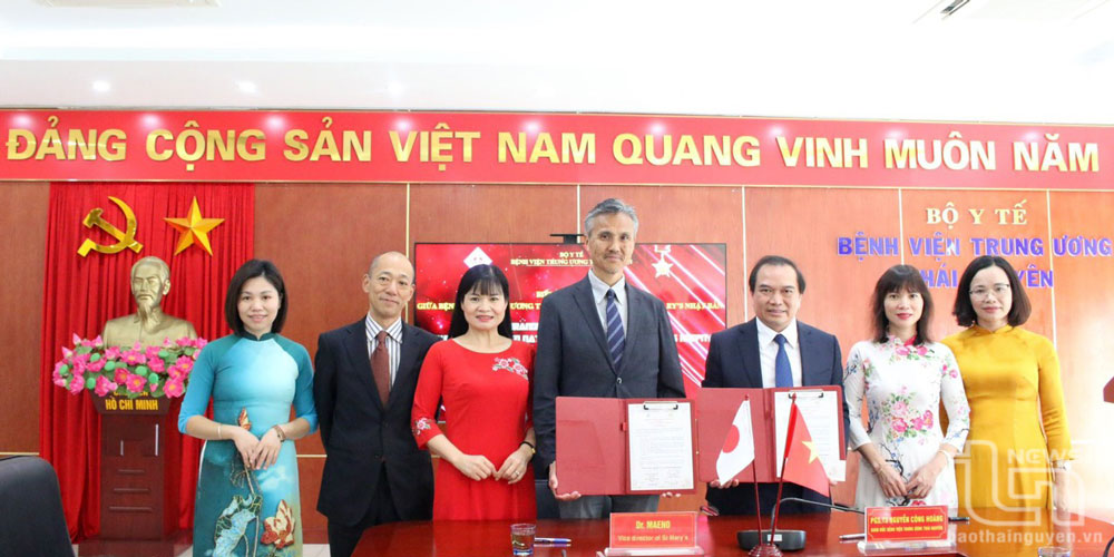 Ký kết Biên bản ghi nhớ Hợp tác (MOU) lần 2 với Bệnh viện St’ Mary (Nhật Bản), tháng 11-2023.