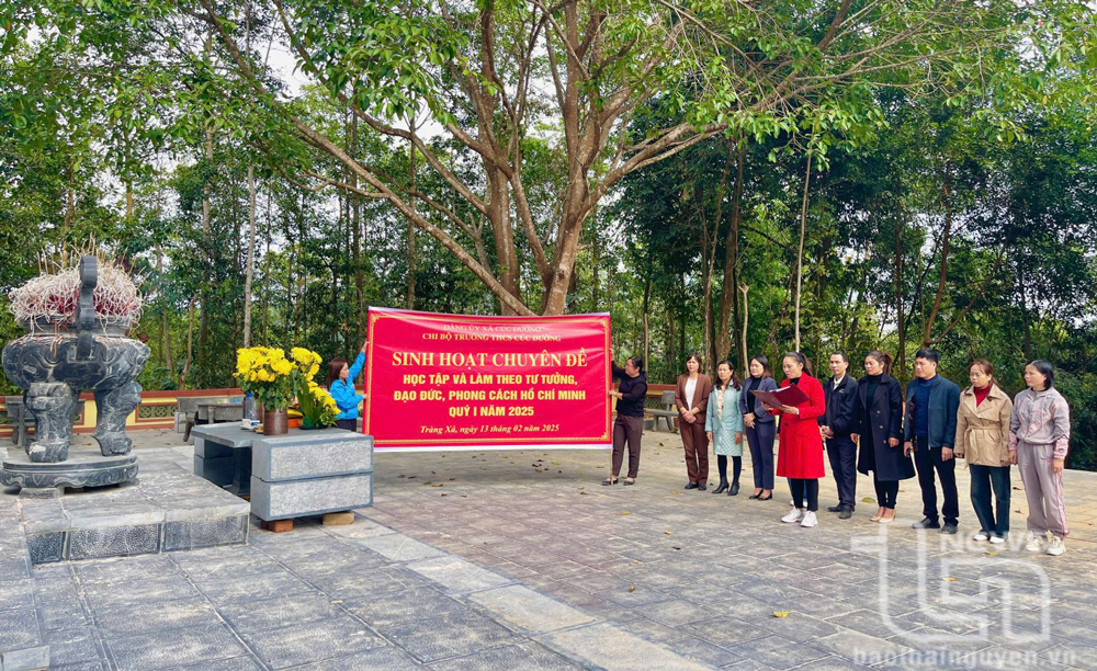 Võ Nhai nhân rộng điển hình học và làm theo Bác