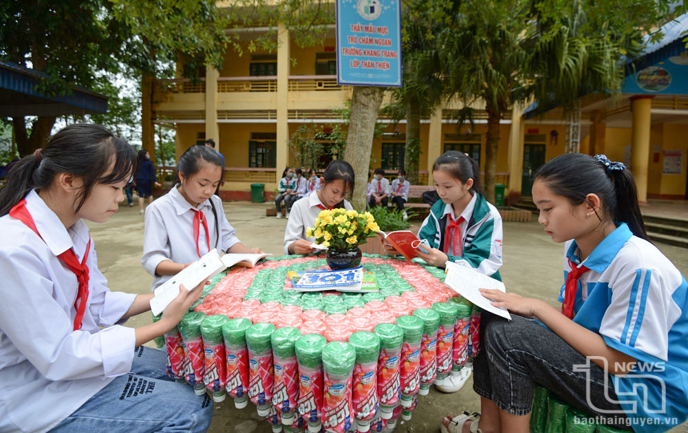 Tôn vinh văn hóa đọc bằng hành động thiết thực