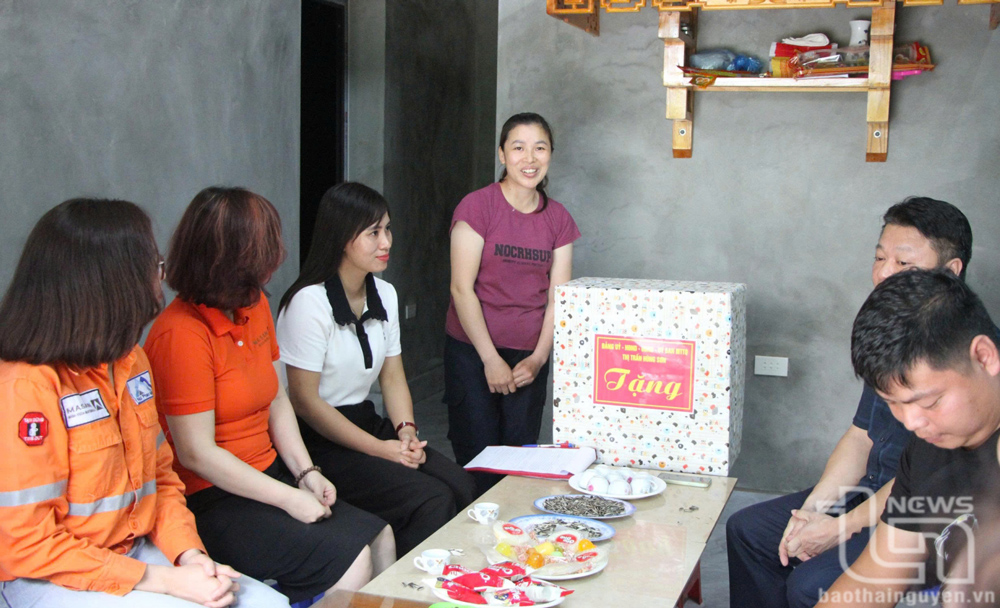 Đại diện gia đình anh Hiệp chia sẻ cảm xúc trong ngày khánh thành nhà mới.
