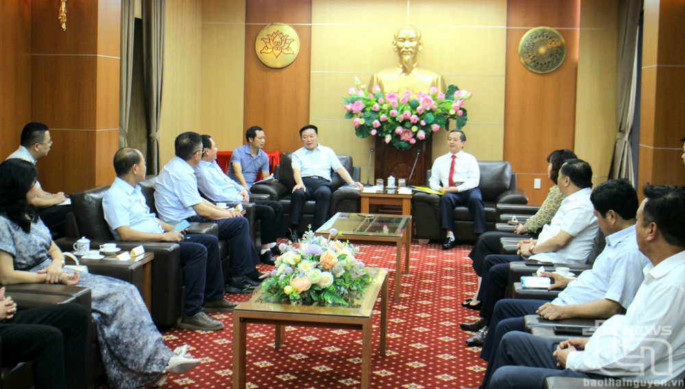 Quang cảnh buổi làm việc.