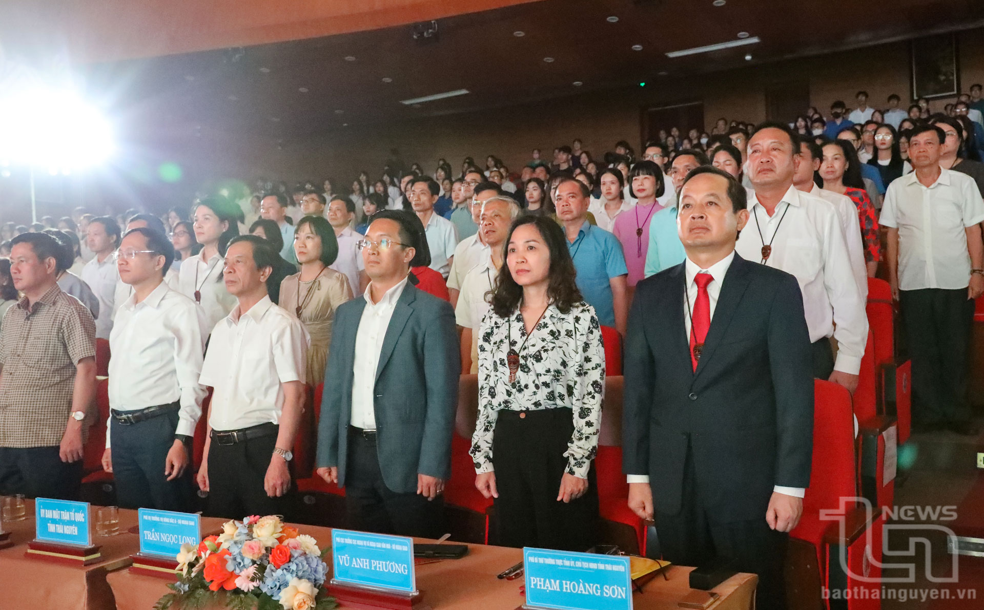 Các đại biểu tham dự buổi Lễ.