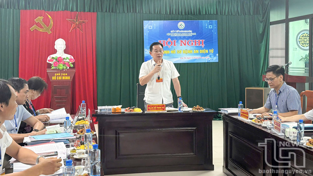 Ths.Bs Đỗ Trọng Vũ, Phó Giám đốc Sở Y tế Thái Nguyên, Chủ tịch Hội đồng, chủ trì Hội nghị thẩm định.