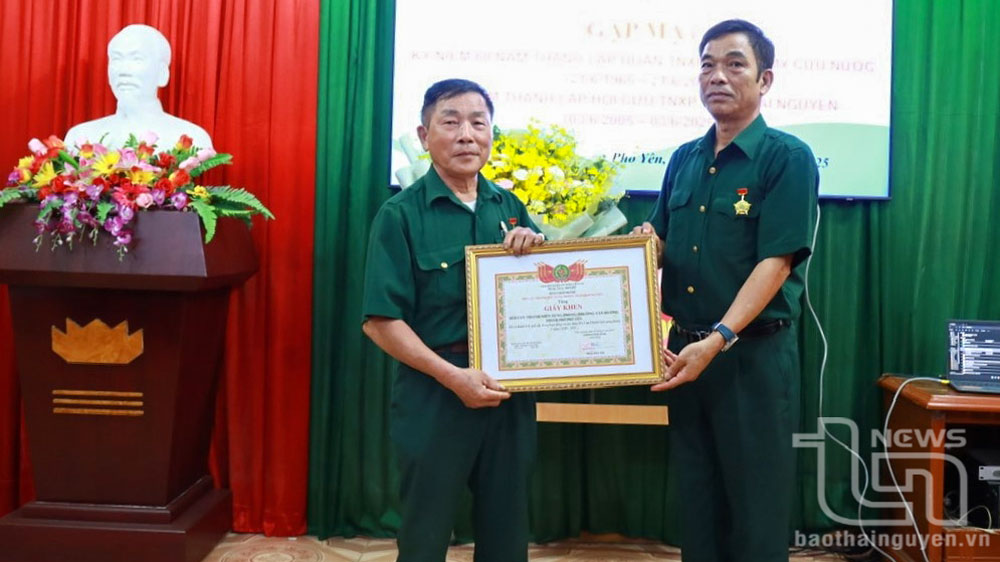TP. Phổ Yên: Tôn vinh tập thể, cá nhân cựu thanh niên xung phong tiêu biểu