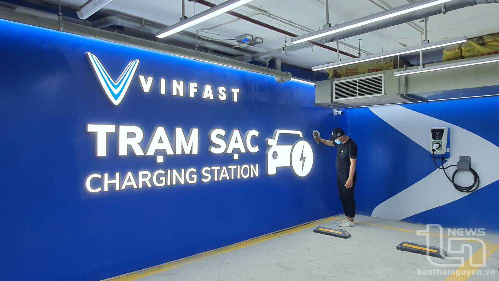 Lắp đặt 131 trạm sạc xe điện