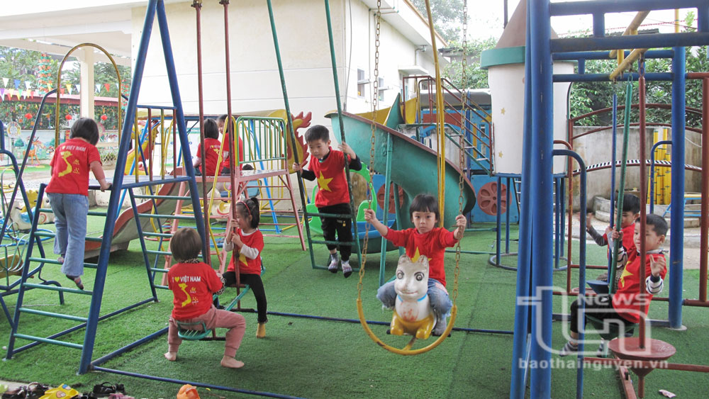 “Tiếp sức” để trẻ đến trường đúng độ tuổi