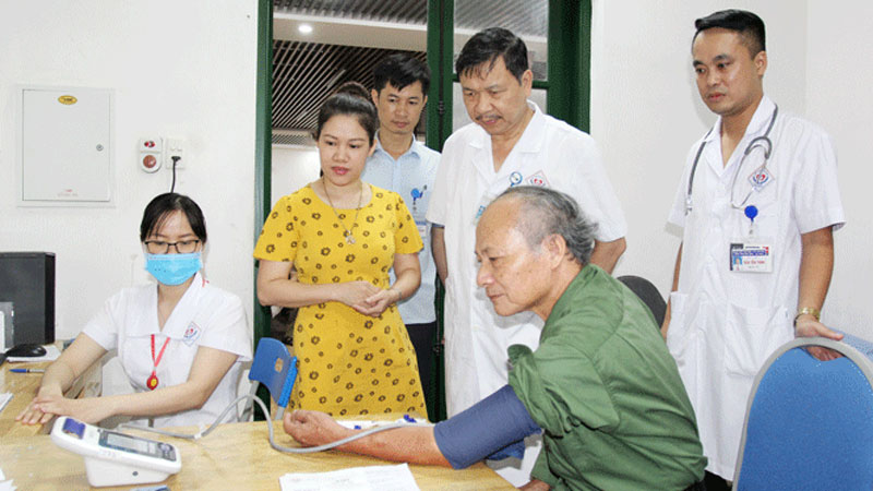 Tổ chức Hội nghị biểu dương người có công tiêu biểu toàn quốc tại Huế