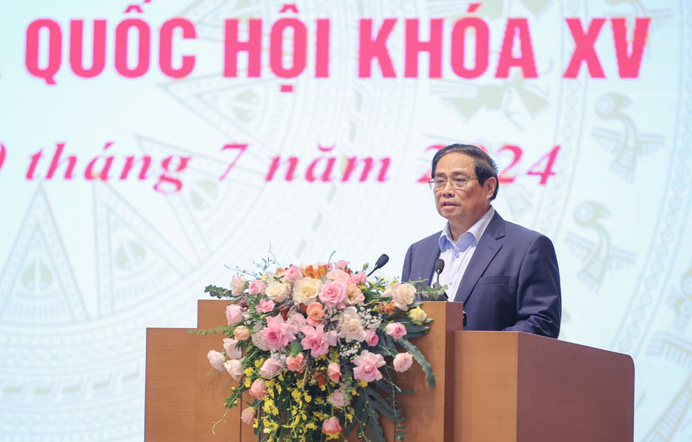 Nhanh chóng đưa các luật, nghị quyết mới ban hành vào cuộc sống