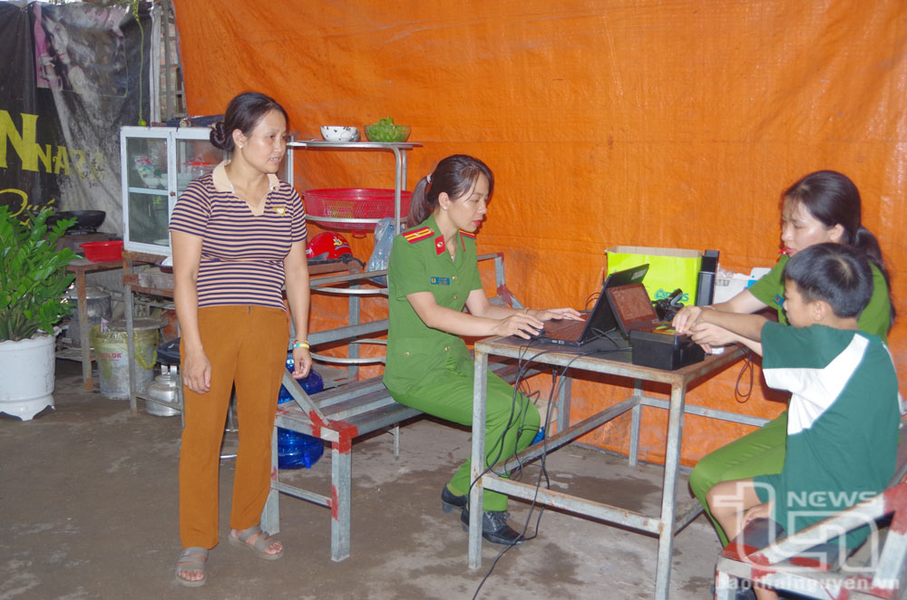 Thu nhận hơn 300 hồ sơ cấp thẻ căn cước cho người dưới 14 tuổi