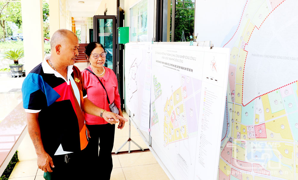 Thông tin quy hoạch Dự án xây dựng và kinh doanh kết cấu hạ tầng Khu công nghiệp Sông Công II, giai đoạn 2, được niêm yết tại trụ sở UBND xã Bá Xuyên (TP. Sông Công).