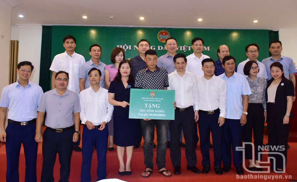 Chia sẻ kinh nghiệm công tác hội và phong trào nông dân
