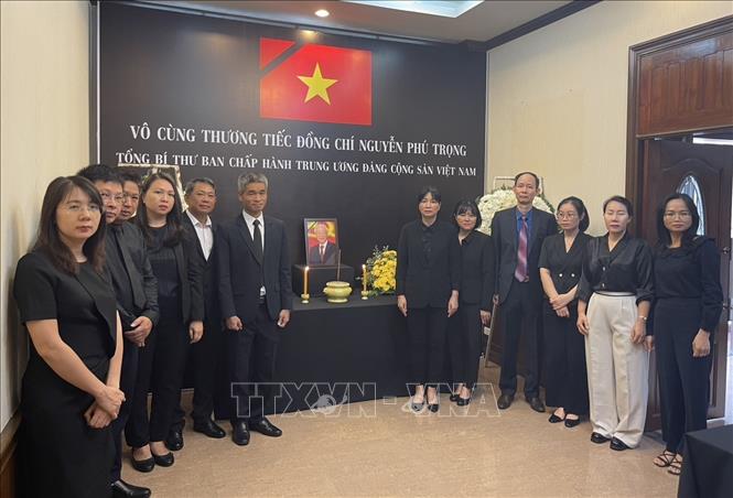 Kiều bào vùng Đông Bắc Thái Lan tưởng nhớ Tổng Bí thư Nguyễn Phú Trọng