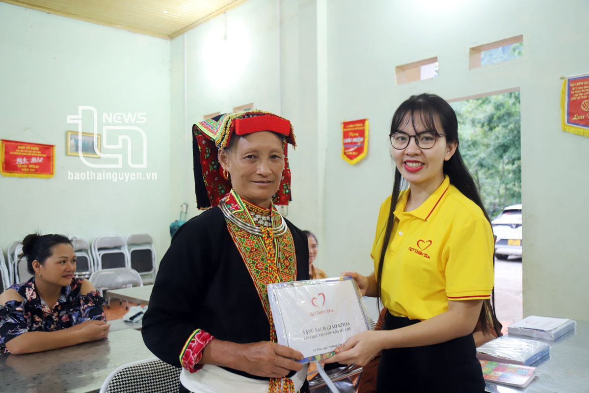 Võ Nhai: Phấn đấu hoàn thành xóa mù chữ cho gần 900 người