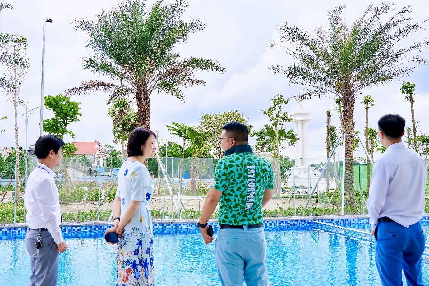 Ông Jack Lu hài lòng về cảnh quan tiện ích của City Rise.