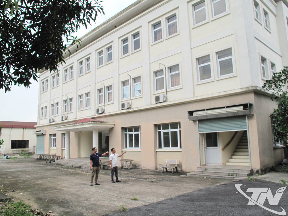 Bước chuyển lịch sử và những cái nhìn phiến diện