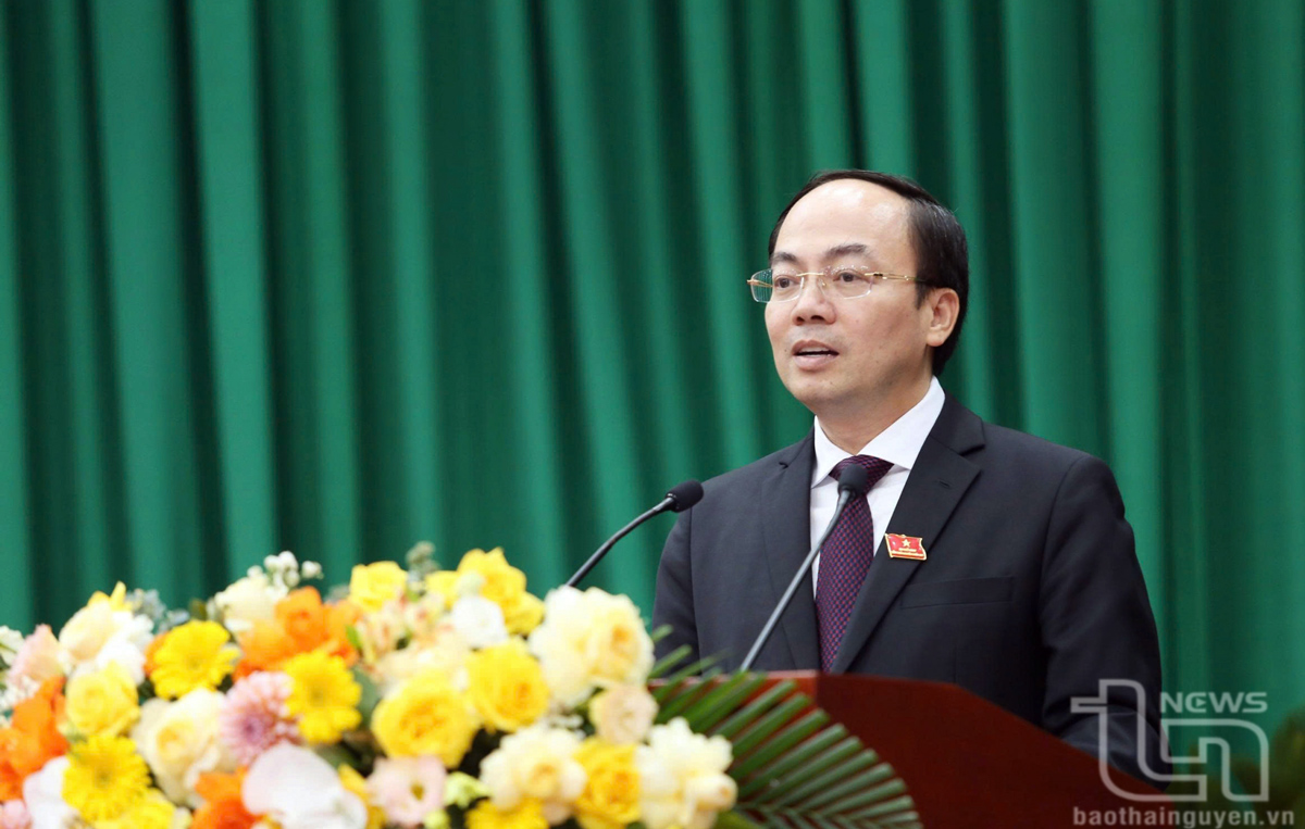 Đưa bộ máy chính quyền địa phương hai cấp đi vào hoạt động ngay