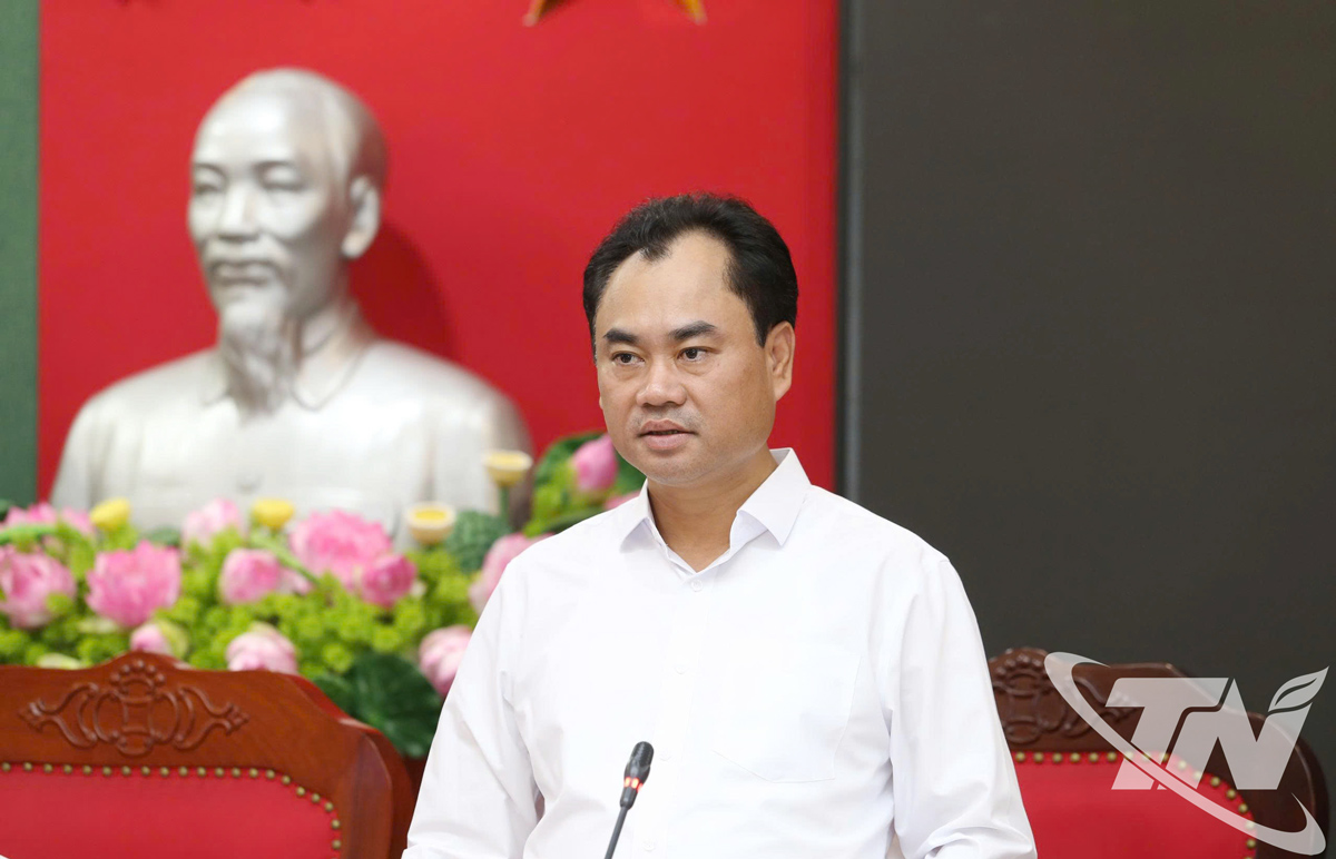 Đồng chí Bí thư Tỉnh ủy Trịnh Việt Hùng chủ trì Hội nghị.