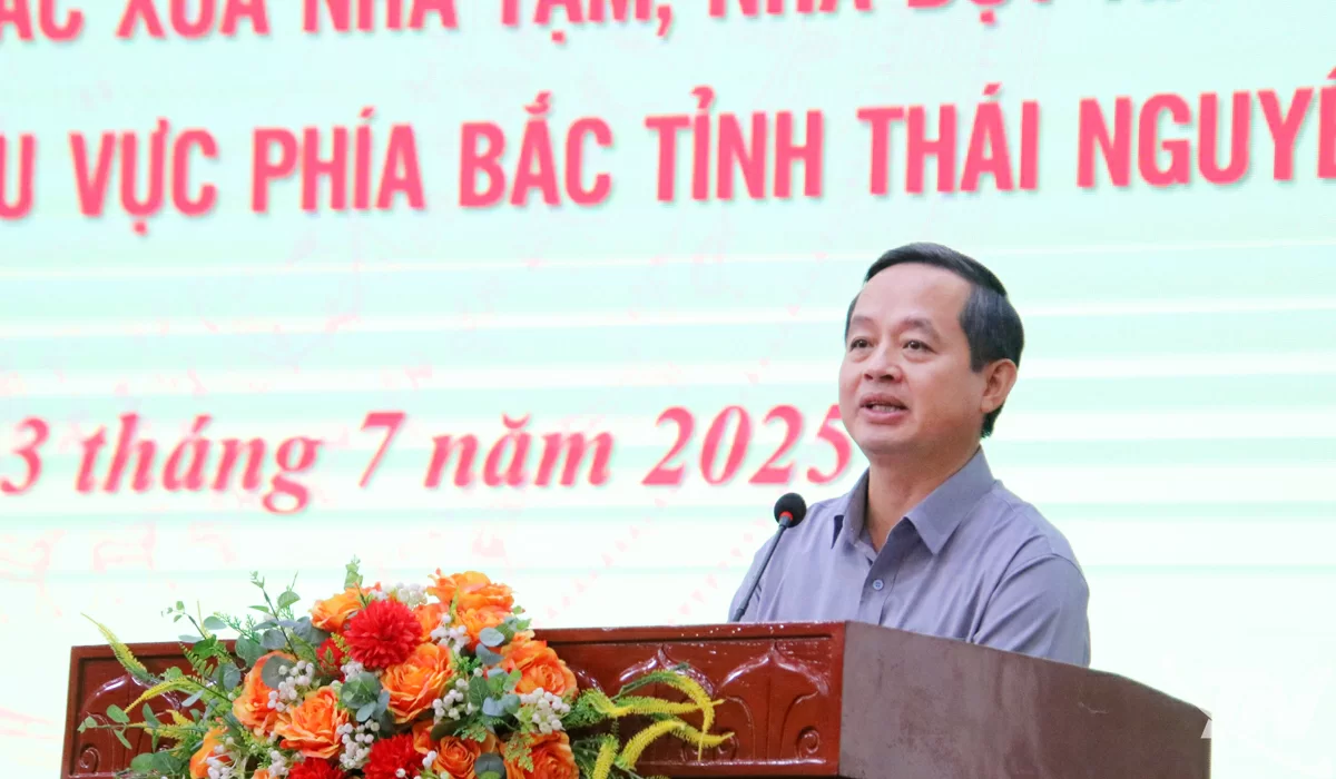 Đồng chí Phạm Hoàng Sơn, Phó Bí thư Tỉnh ủy, Chủ tịch UBND tỉnh kết luận Hội nghị.