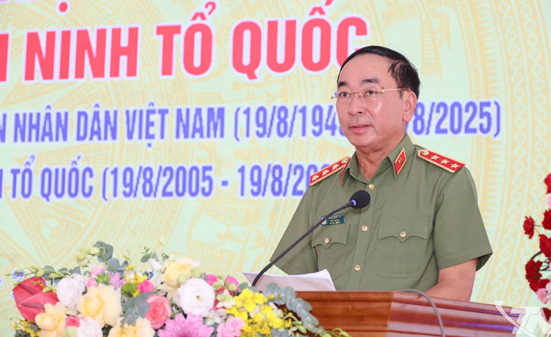 Phong trào Toàn dân bảo vệ an ninh Tổ quốc phải tiến hành thường xuyên ở mọi địa bàn, lĩnh vực