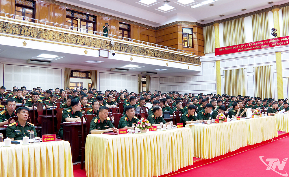 Các đại biểu tham dự Hội nghị.