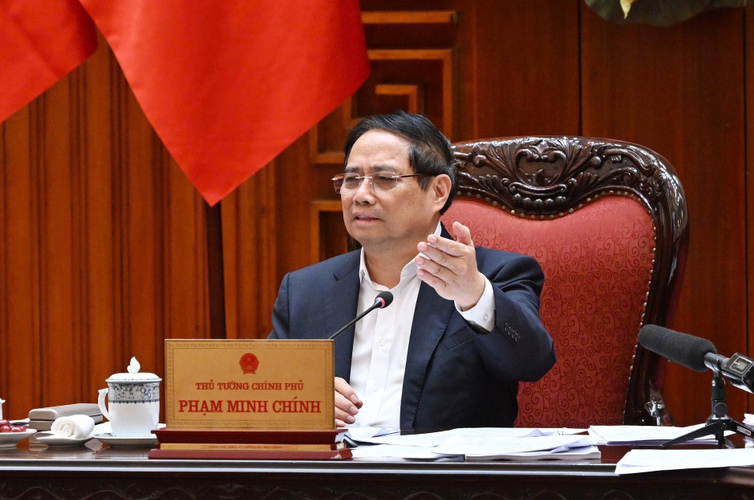Thủ tướng yêu cầu các cơ quan chức năng nhanh chóng, kịp thời triệt phá, không khoan nhượng, kiên quyết đấu tranh, quét sạch các loại tội phạm sản xuất, lưu hành, kinh doanh, buôn bán thuốc giả, thực phẩm giả.