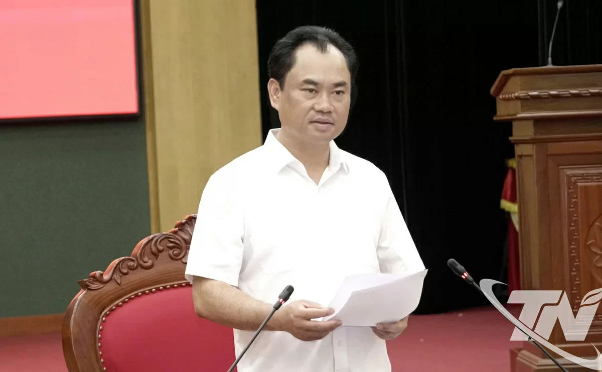 Đồng chí Bí thư Tỉnh ủy Trịnh Việt Hùng phát biểu chỉ đạo tại Hội nghị.