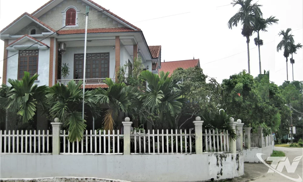 Ngôi nhà của gia đình anh Nguyễn Văn Tuyến, tổ dân phố Đồng Bẩm, phường Linh Sơn được xây dựng từ tiền tích lũy đi làm việc ở nước ngoài.